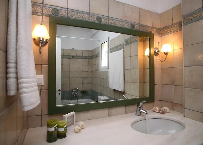 安蒂亚花园公寓 Frínion