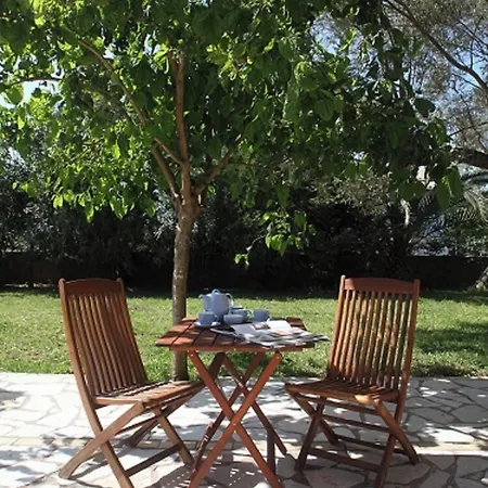 Apartamento Anthias Garden Frínion