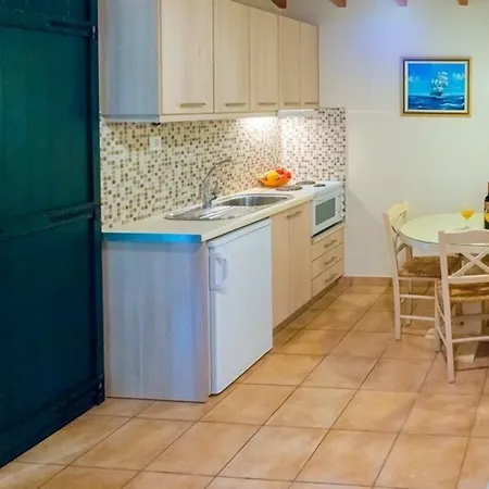 Anthias Garden Lejlighed