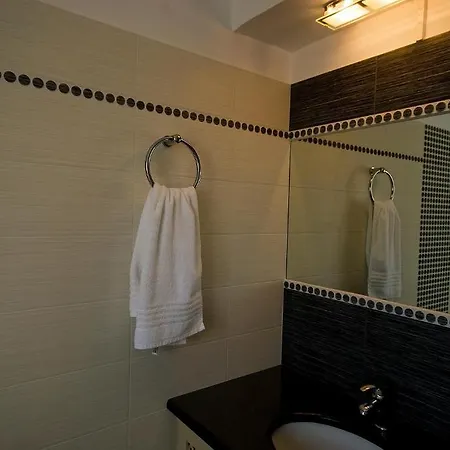 Anthias Garden Apartamento Frínion